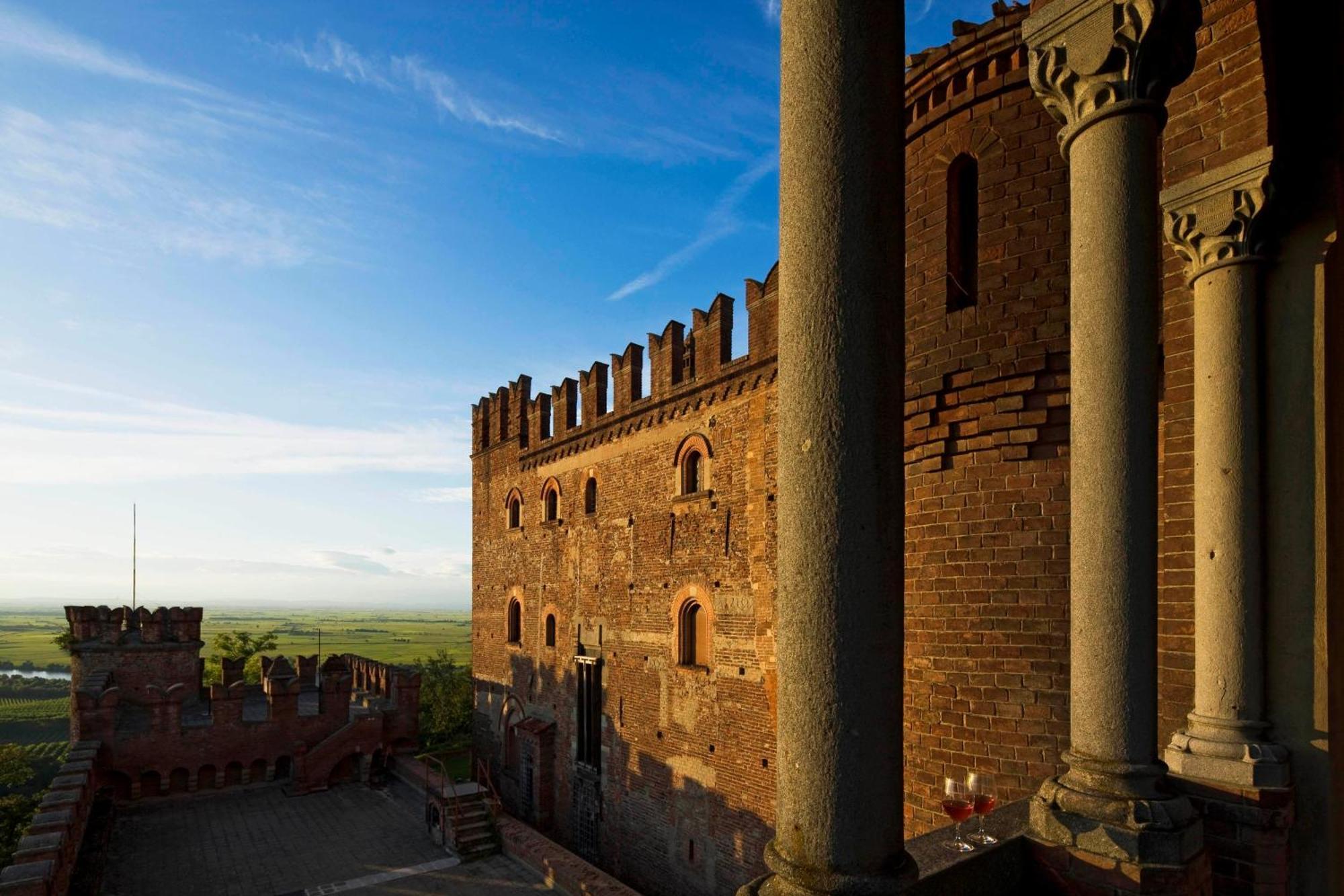 הוילה Castello Di Gabiano מראה חיצוני תמונה